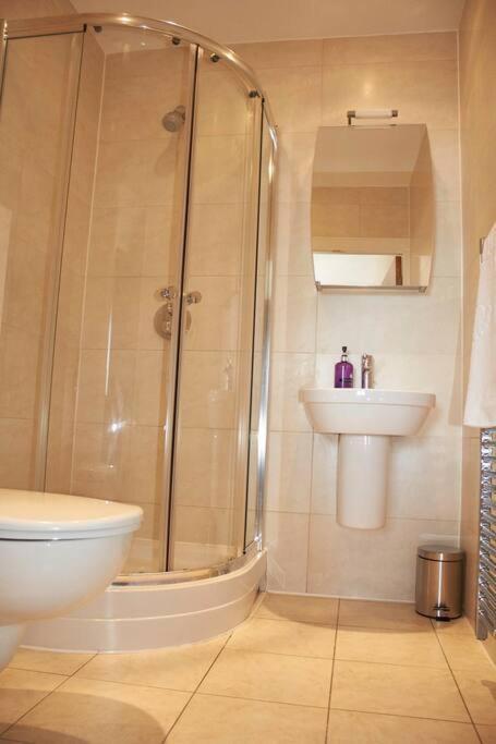 The Beach Suite Southport Bagian luar foto